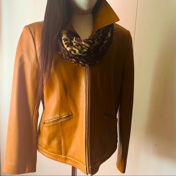 Michael Kor - Picture 7 of 11